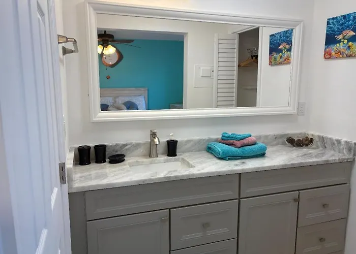 Charming And Spacious Apartment Clearwater Beach